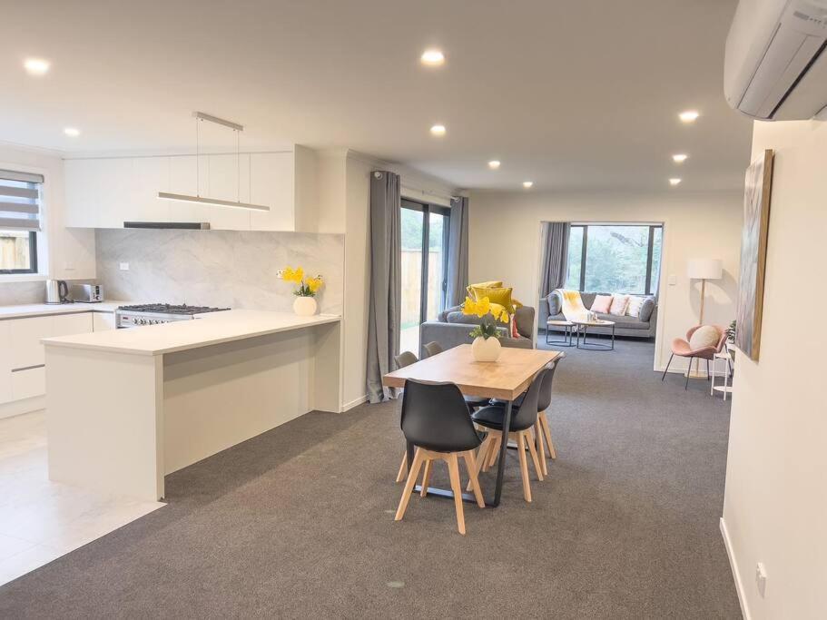 Rotorua Sunshine Brand New 4 Bedroom House Luaran gambar