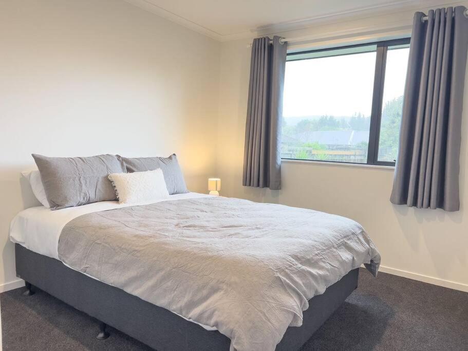 Rotorua Sunshine Brand New 4 Bedroom House Luaran gambar